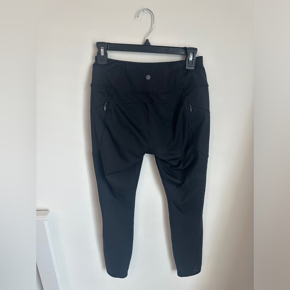 Cropped Athleta Black Leggings With Geometric Mesh Size Small - Picture 4 of 5